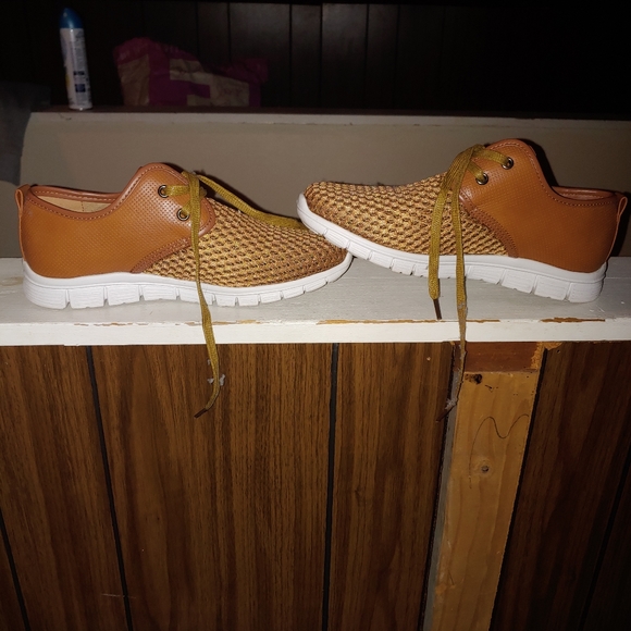 Pullover - Picture 10 of 11